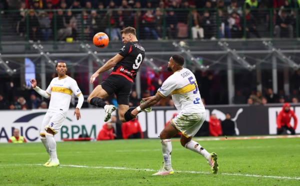 Niclas Füllkrug mencetak gol kemenangan AC Milan ke gawang Lecce. (Dok. Official AC Milan)