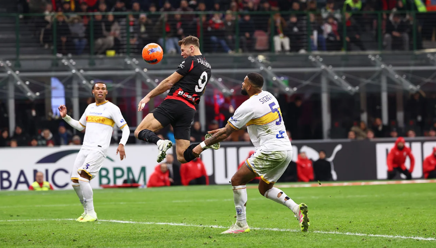 Niclas Füllkrug mencetak gol kemenangan AC Milan ke gawang Lecce. (Dok. Official AC Milan)
