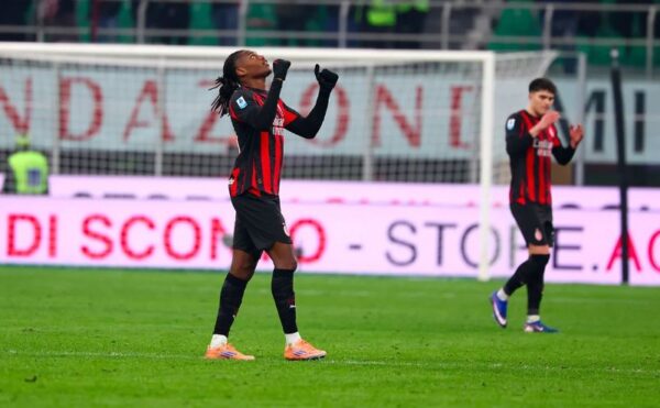 Rafael Leao mencetak gol penyeimbang saat AC Milan vs Genoa di San Siro.(Dok. ACMilan Official)