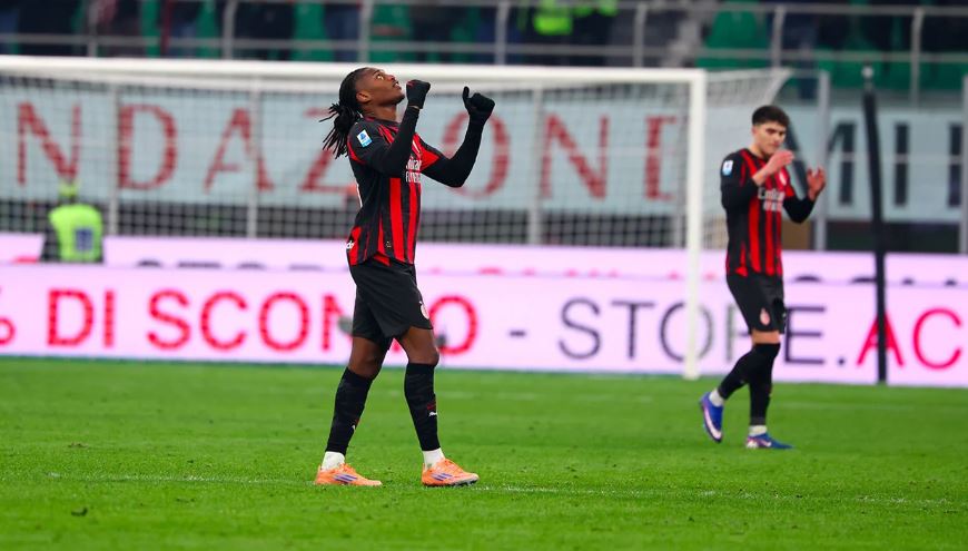 Rafael Leao mencetak gol penyeimbang saat AC Milan vs Genoa di San Siro.(Dok. ACMilan Official)