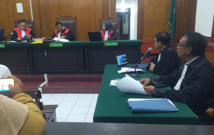 Kriminalisasi kasus di PN Surabaya