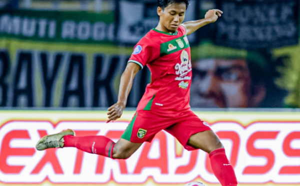 kadek raditya saat berseragam Persebaya (@radityamaheswara)