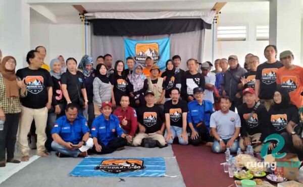 Komunitas Pendaki Senior U-50