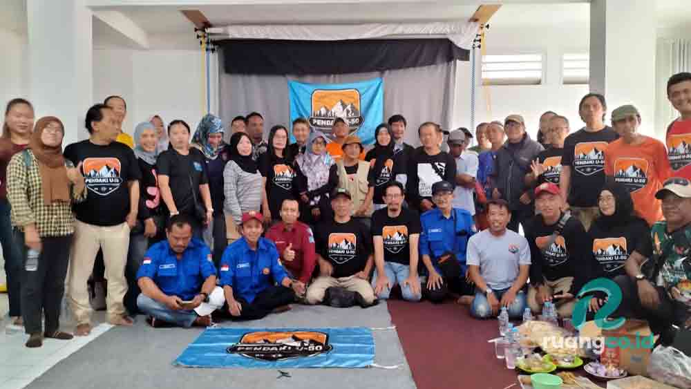 Komunitas Pendaki Senior U-50