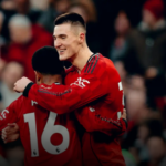 Benjamin Sesko merayakan gol kemenangan Manchester United di Old Trafford. (Dok. ManUtd Official)