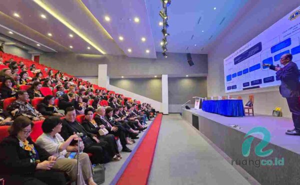 Aksi Lions Club Surabaya Shining