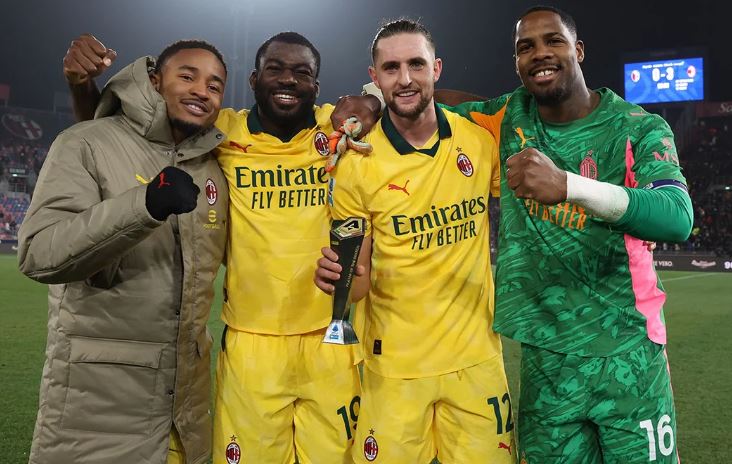 Pemain AC milan Merayakan Kemenangan atas Tuan Rumah Bologna (Dok. Official AC Milan)