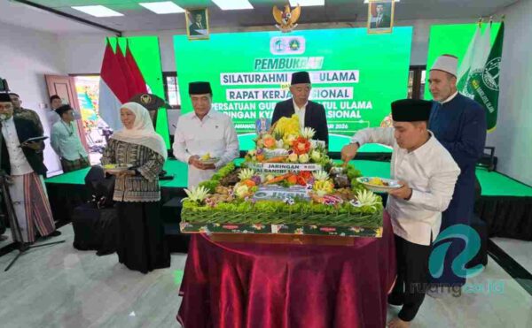 peran guru dan ulama