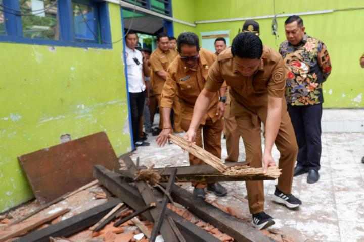 Bupati SMPN 1 Gedangan