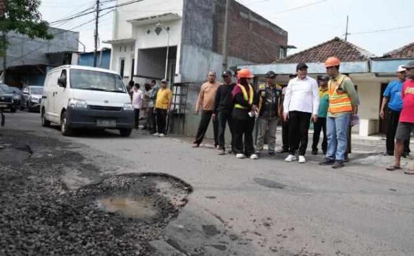 Perbaikan Jalan Sidoarjo