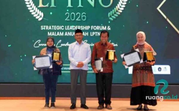 Prof Adi Utarini peraih LPTNU Award