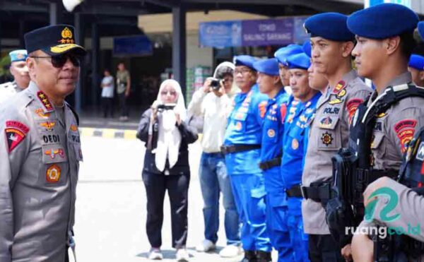 pemantauan arus mudik via udara