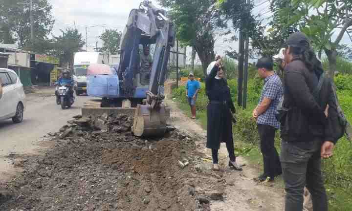 Jalan Rusak Lingkar Timur