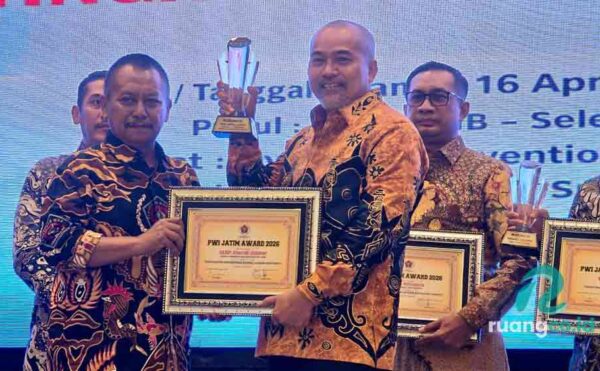 penghargaan PWI Jatim 2026