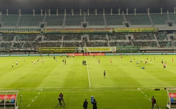 Persebaya menang tipis atas Persita di Stadion Gelora Bung Tomo Surabaya