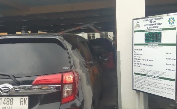 Parkir RSUD Notopuro