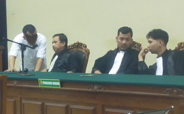 Sidang Eksepsi Sugiri