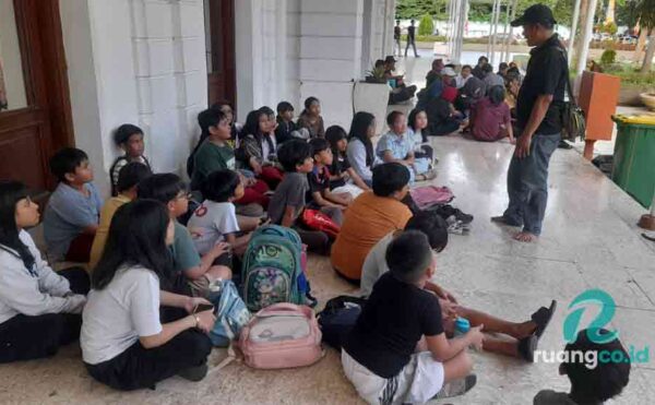 Pengosongan DKS Surabaya