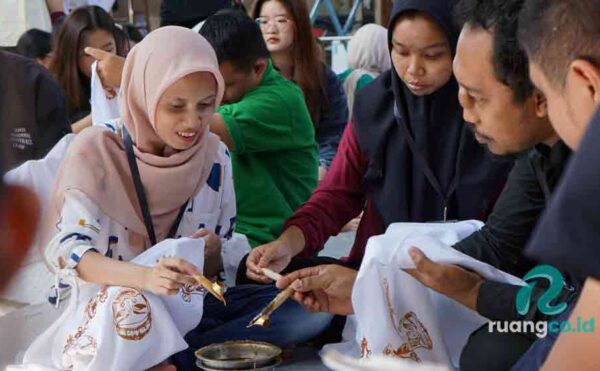 pelatihan membatik sampur