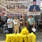 Ketua Komisi A DPRD Surabaya Bagikan 41 Hewan Kurban