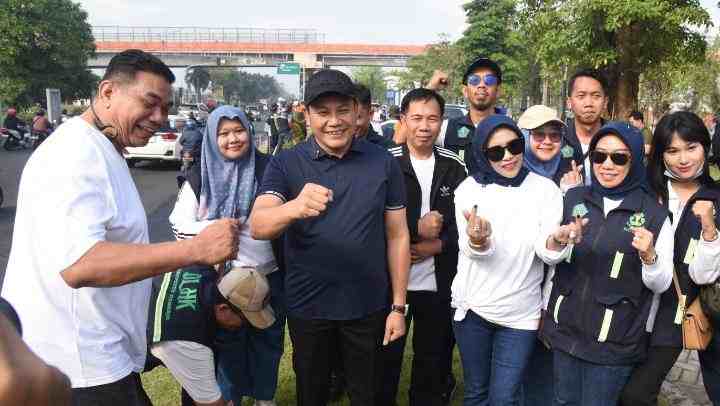 Subandi Mimik Tanam Pohon