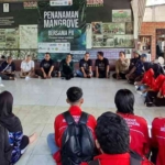 TPS dan PII Tanam 2.000 Bibit Mangrove