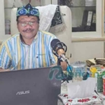 Warga Mutiara Regency Banding Bupati