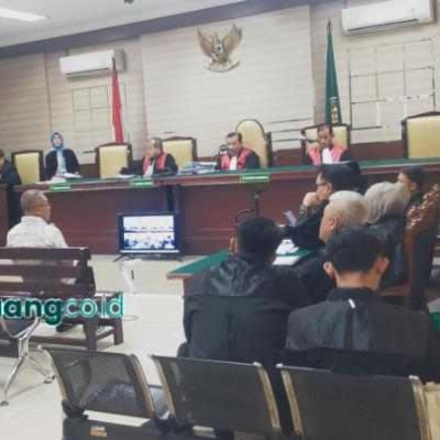 Ahli tender lampu hias Probolinggo