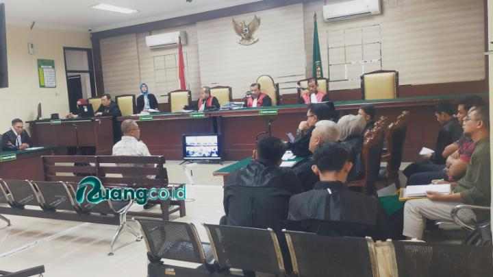 Ahli tender lampu hias Probolinggo