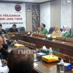 Tuntutan buruh Kahutindo