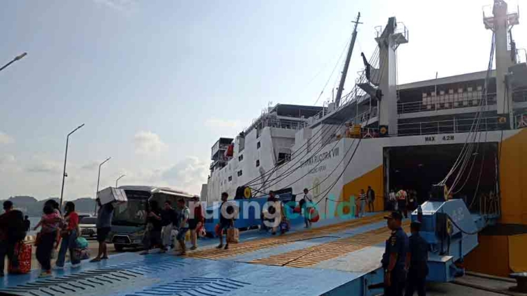 pelabuhan Flores pulih dari blackout