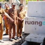 Betonisasi Tambakcemandi Bupati
