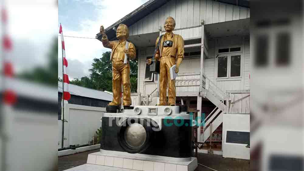 Mendur bersaudara