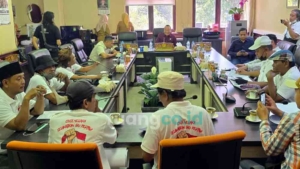 DPRD Surabaya Gerakan Merah Putih