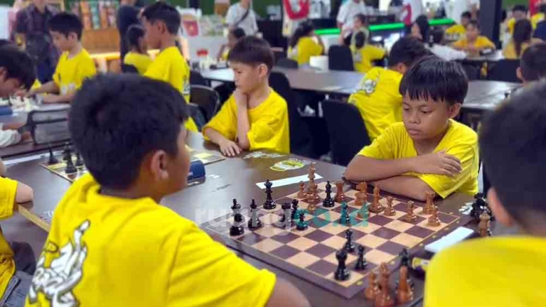 Cap Kapal Checkmate Junior Championship
