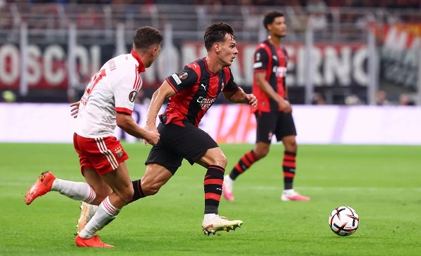 Pemain AC Milan saat bertanding melawan Benfica (Photo : Official AC Milan)