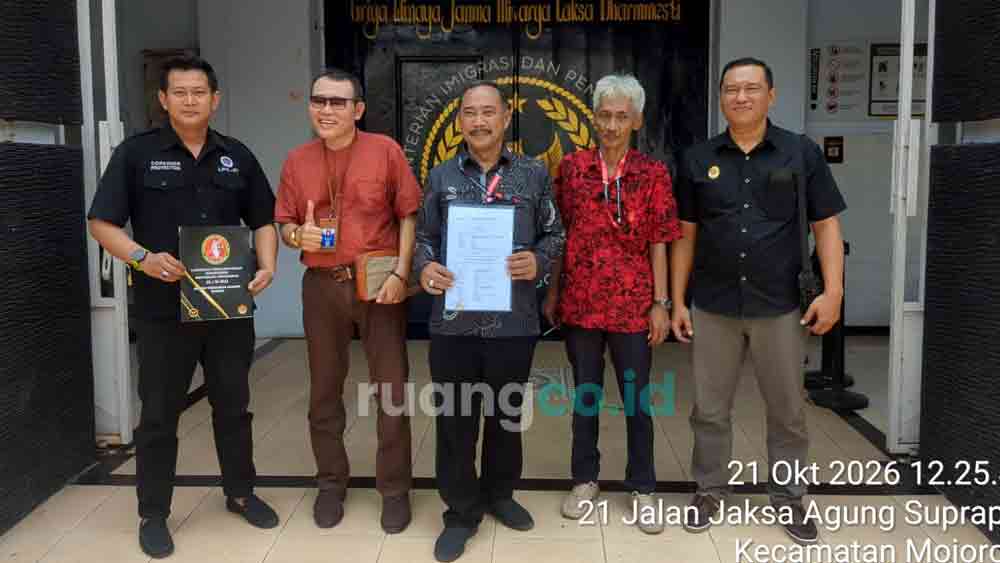 penahanan tersangka cukai Jombang