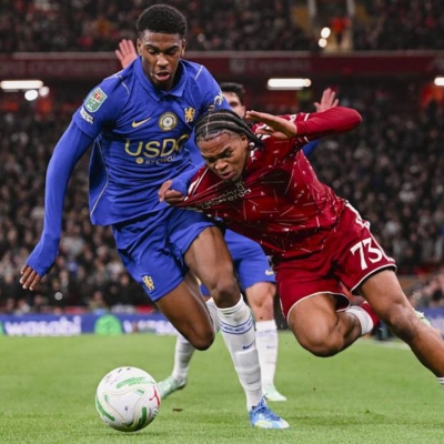 Pemain Liverpool merayakan gol ke gawang Chelsea