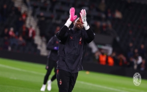 Kiper AC Milan Mike Maignan pada laga melawan Bournemouth di Liga Europa (Foto: acmilan.com)