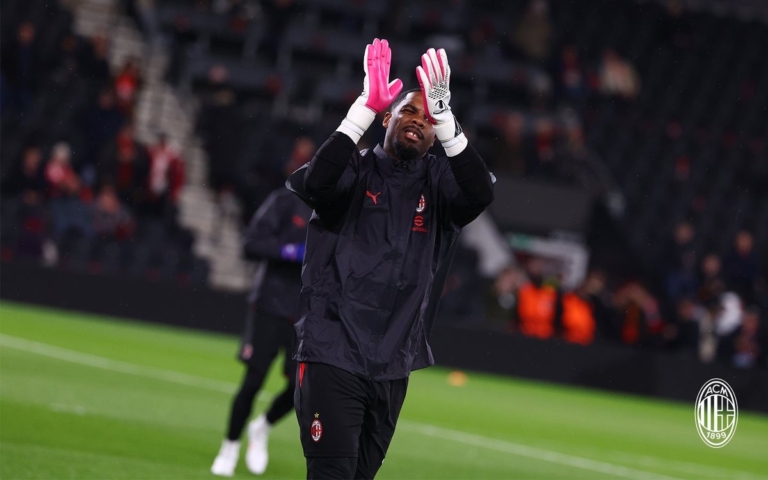 Kiper AC Milan Mike Maignan pada laga melawan Bournemouth di Liga Europa (Foto: acmilan.com)