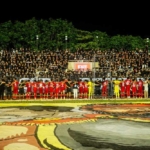 Pemain Persijap Jepara bersama suporter di Stadion Gelora Bumi Kartini