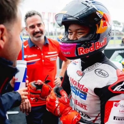 Veda Ega Pratama di paddock